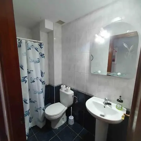 Апартаменти Lovely Cozy Flat In